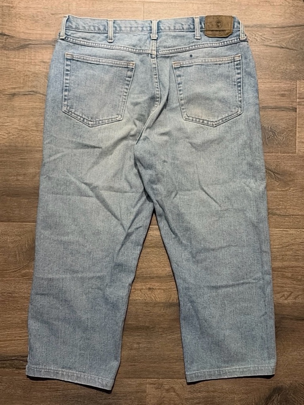 Vintage Wrangler Authentic Jeans Light Wash Denim Wide Leg 38 x 30